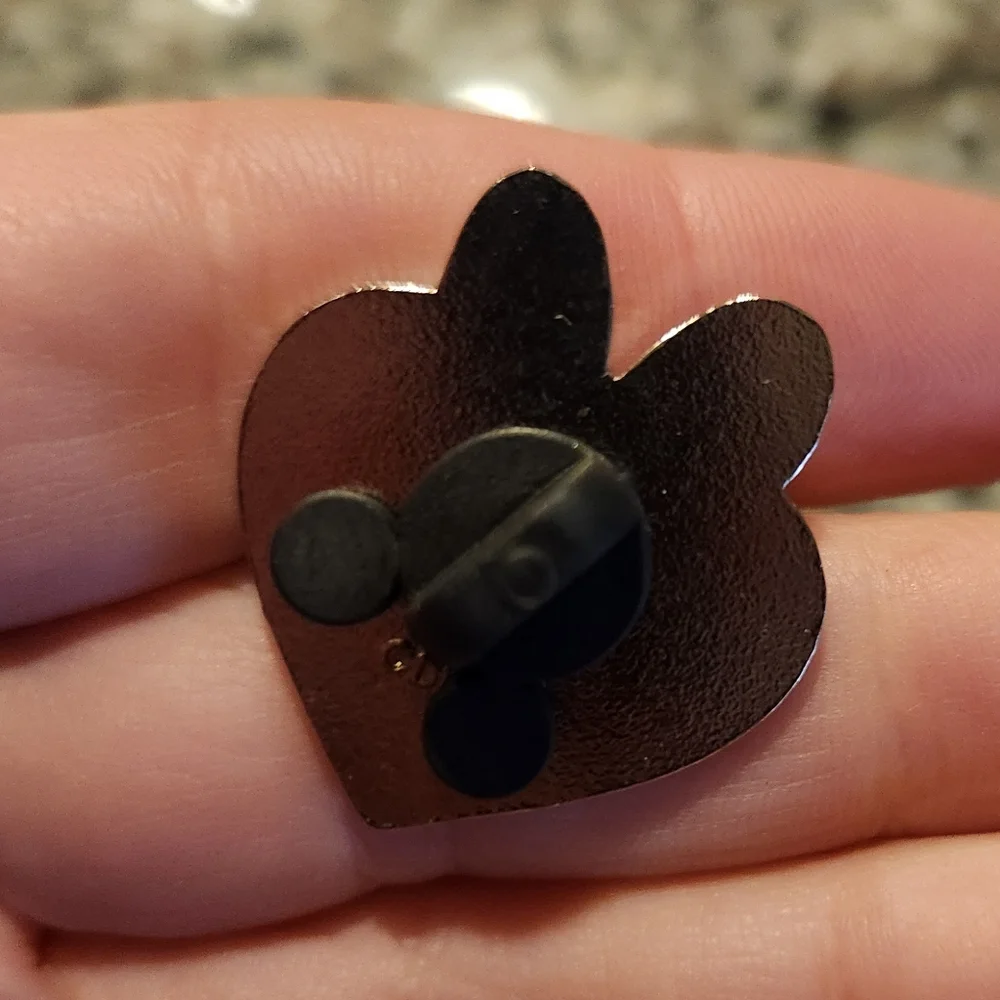 (5 For $30) Disney Pin Minnie Mouse Valentine's Day Heart Wearing Her Bow Pin